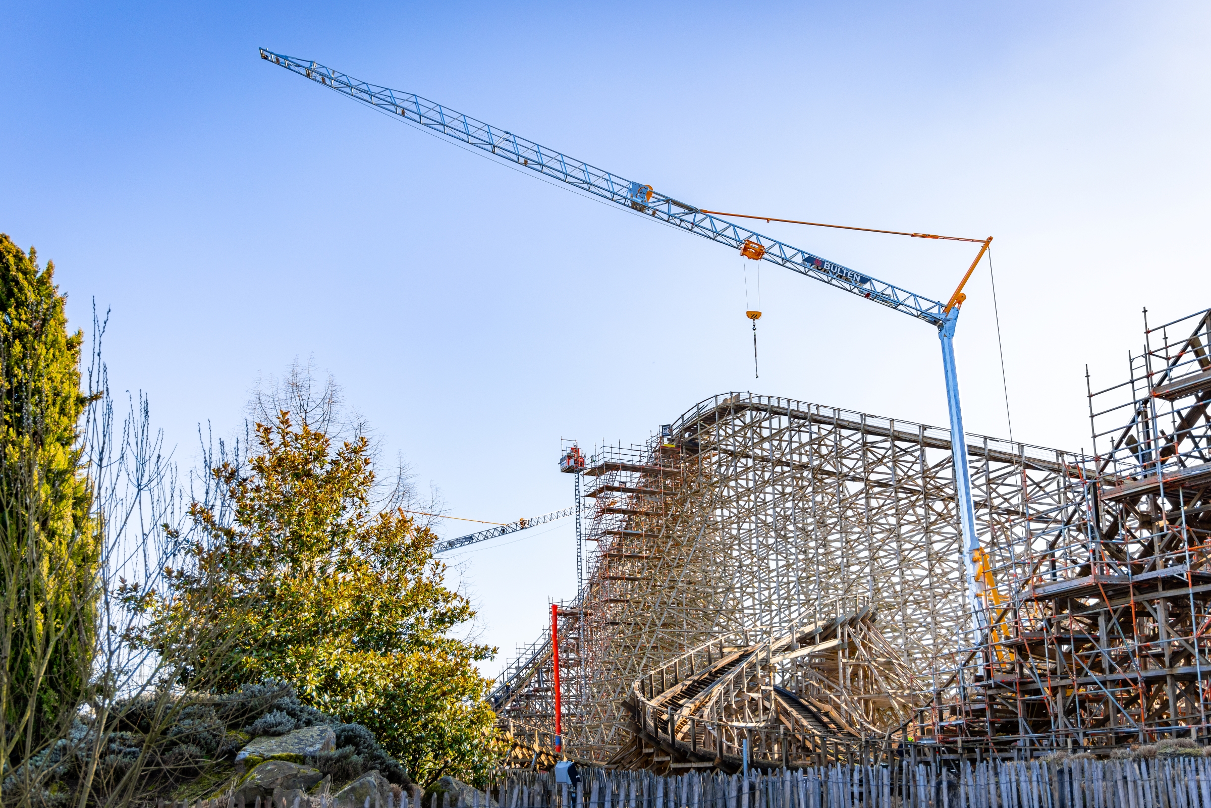 Potain Igo 30 bouwkraan voor attractie Troy in Toverland tijdens een renovatie project